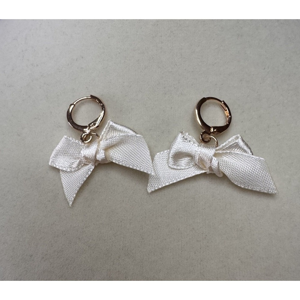 New Dangle Bow Earrings Gold Tone Hoop Boho Fashion White Light Weight Small